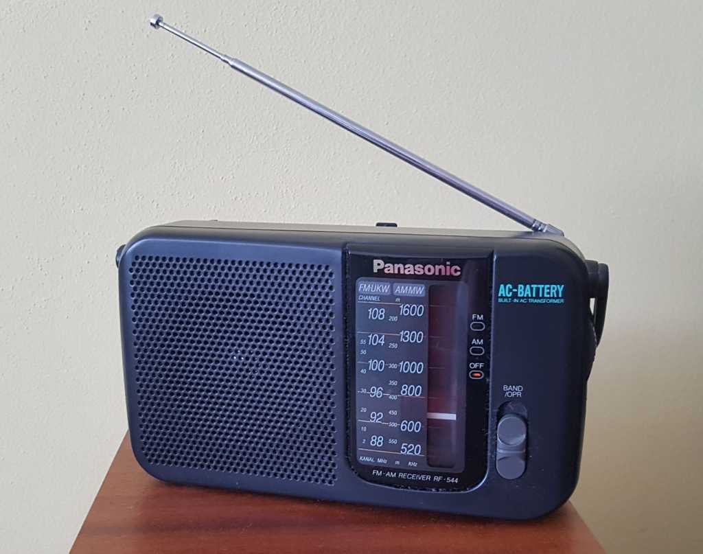 Radiopřijímač Panasonic RF-544
